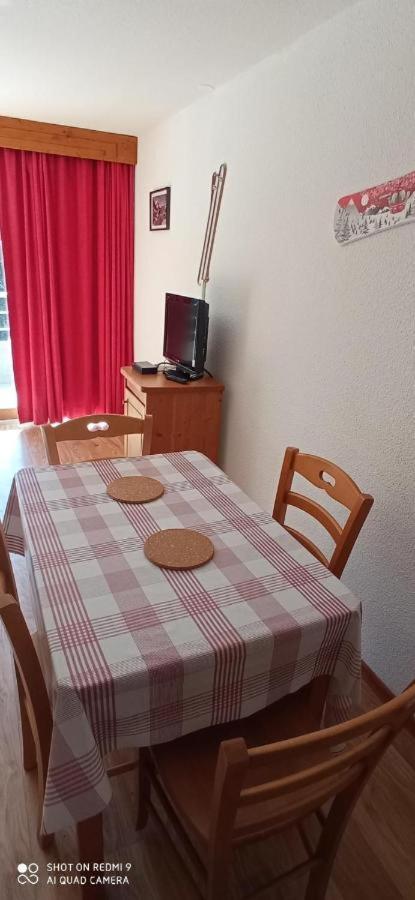 Studio Chamrousse 1700 Pour 4 Personnes - Au Calme - Avec Wifi Exterior photo